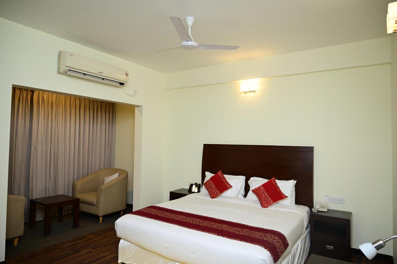 Sterling Keys By Tgi Otel Bangalore Dış mekan fotoğraf