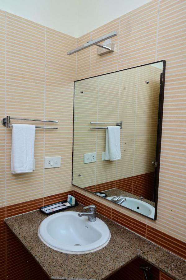 Sterling Keys By Tgi Otel Bangalore Dış mekan fotoğraf